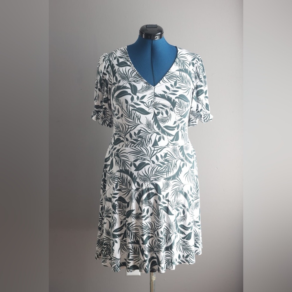 BODEN Green & White Tropical V-Neck Knee Length Jersey Dress Sz 8R Resortwear
